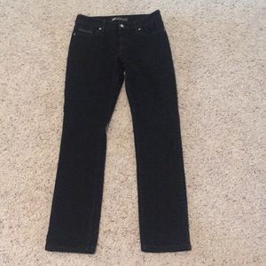 Black Levi’s Mid rise Skinny Jeans size 4M